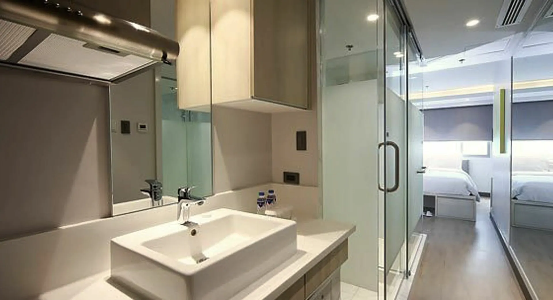 Otel The Mini Suites Eton Tower Makati Makati City